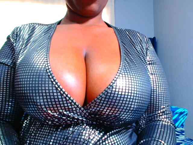 CURVEBABY webcam