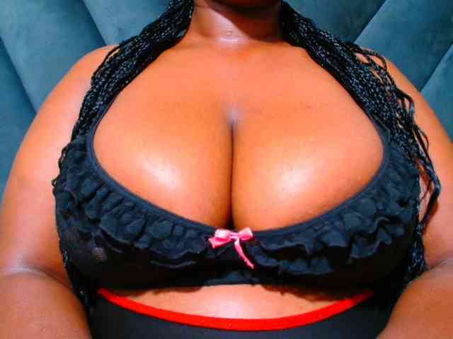 CURVEBABY webcam