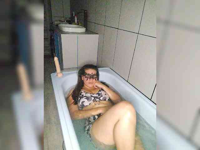 Viki--Alex webcam