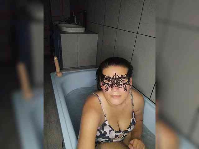 Viki--Alex webcam