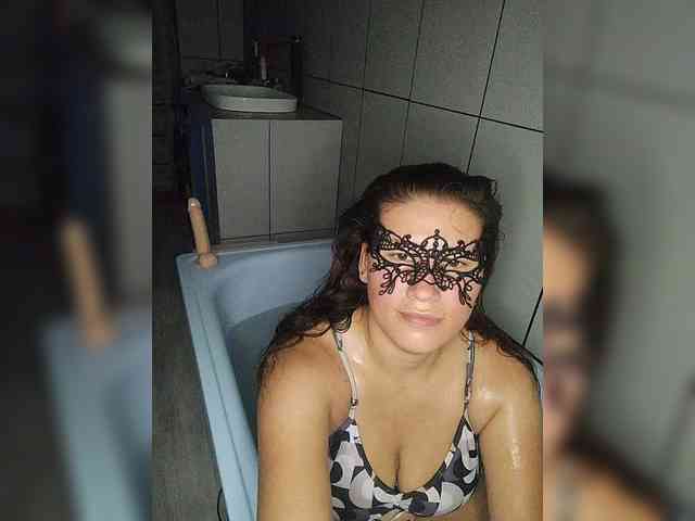 Viki--Alex webcam