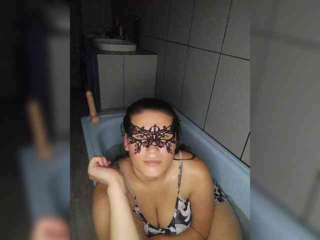 Viki--Alex webcam