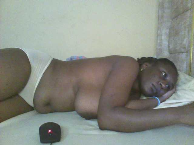 Beauty-Queen1 live cam on BongaCams