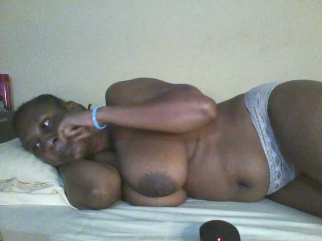 Beauty-Queen1 live cam on BongaCams