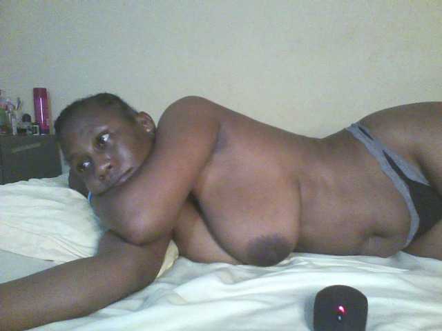 Beauty-Queen1 live cam on BongaCams