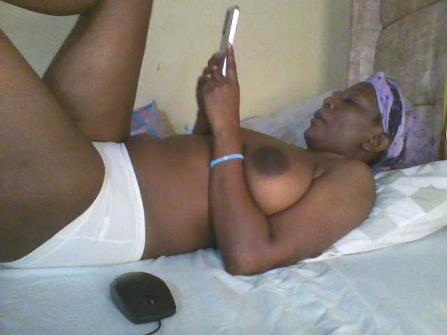 Beauty-Queen1 live cam on BongaCams