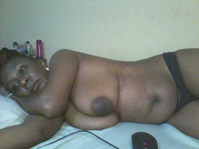 Beauty-Queen1 live cam on BongaCams