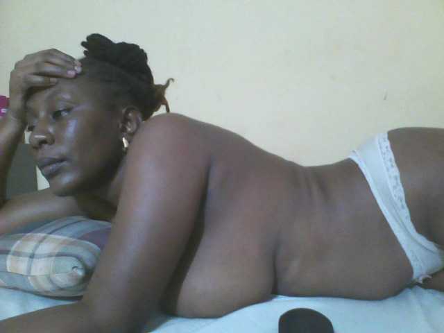 Beauty-Queen1 live cam on BongaCams