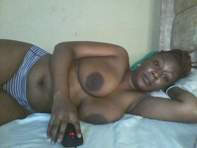 Beauty-Queen1 live cam on BongaCams