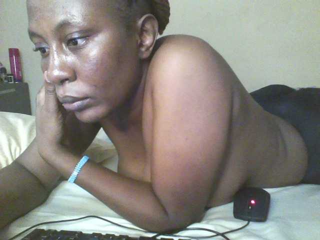 Beauty-Queen1 live cam on BongaCams