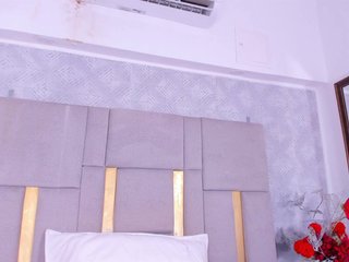 MilaSaenz Porn Show