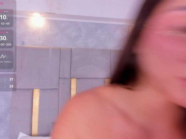 MilaSaenz live cam on BongaCams