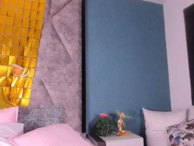 MilaSaenz live cam on BongaCams