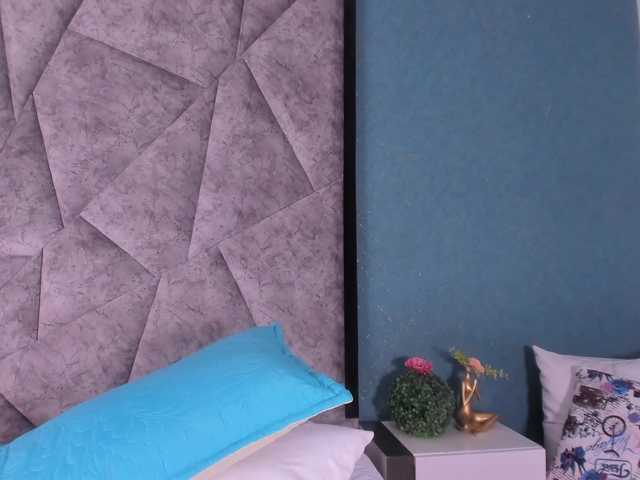 MilaSaenz live cam on BongaCams