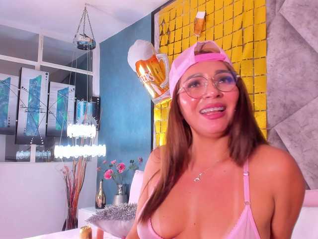 MilaSaenz live cam on BongaCams
