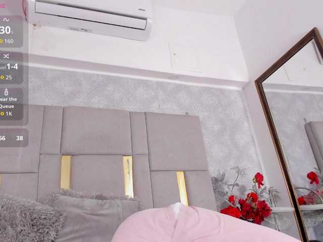 MilaSaenz live cam on BongaCams