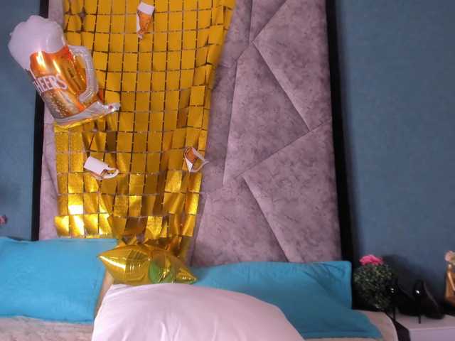 MilaSaenz live cam on BongaCams