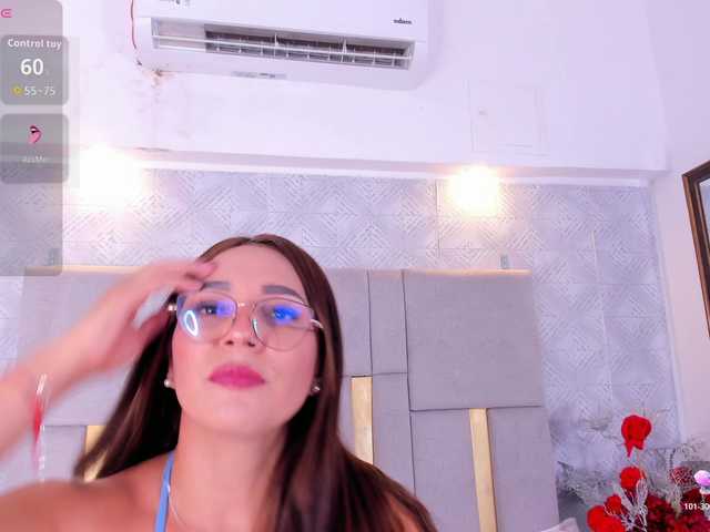 MilaSaenz live cam on BongaCams