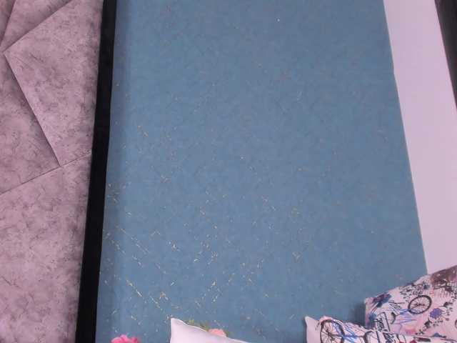 MilaSaenz live cam on BongaCams