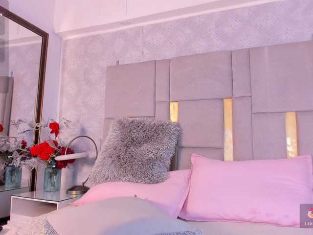 MilaSaenz live cam on BongaCams