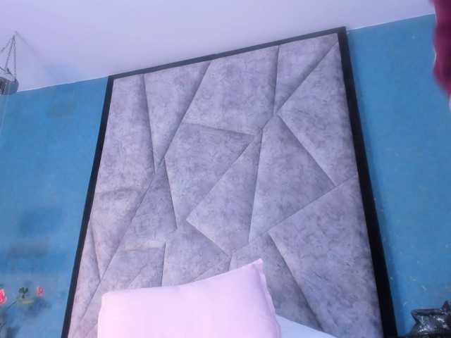 MilaSaenz live cam on BongaCams