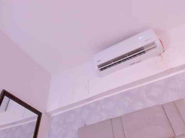MilaSaenz webcam