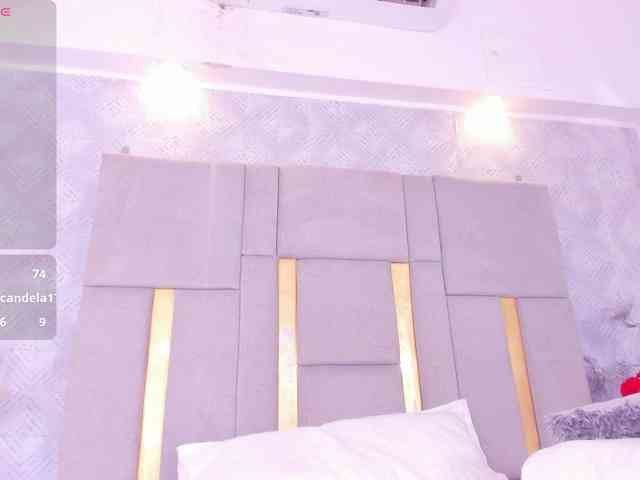 MilaSaenz webcam