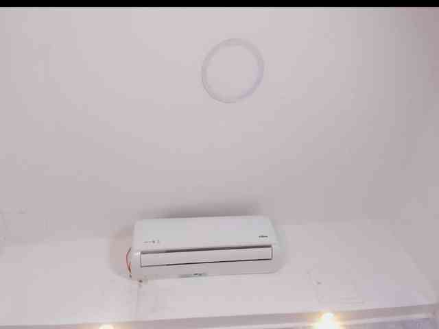 MilaSaenz webcam