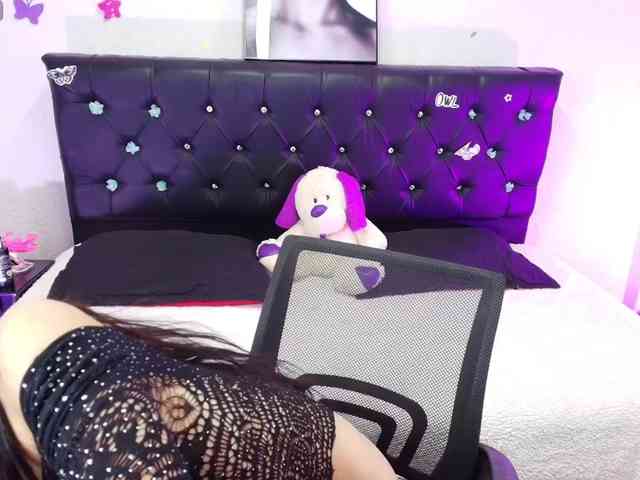 AISHLY-DOLL webcam