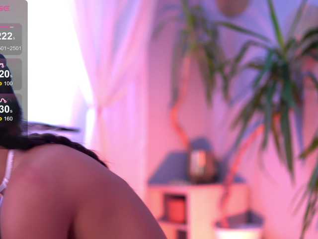 PureEllie live cam on BongaCams