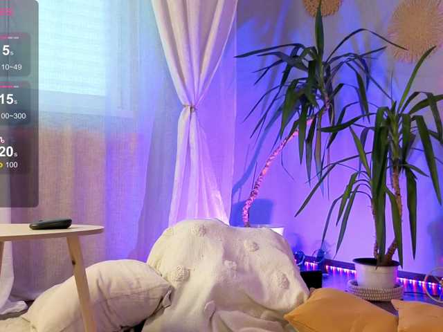 PureEllie's BongaCams show and profile