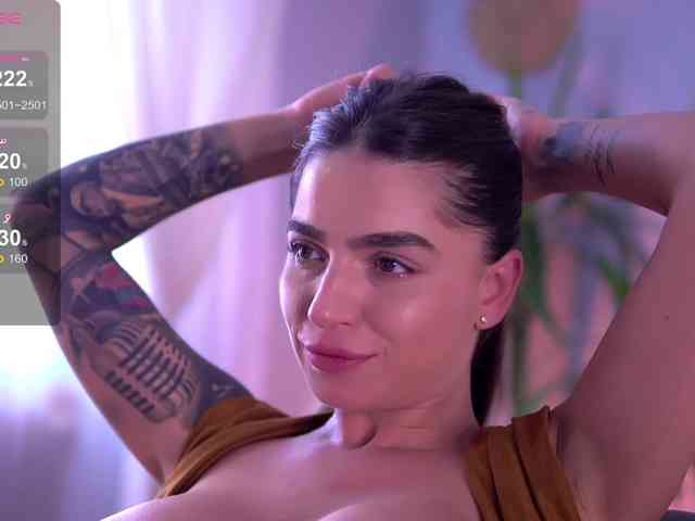 PureEllie webcam