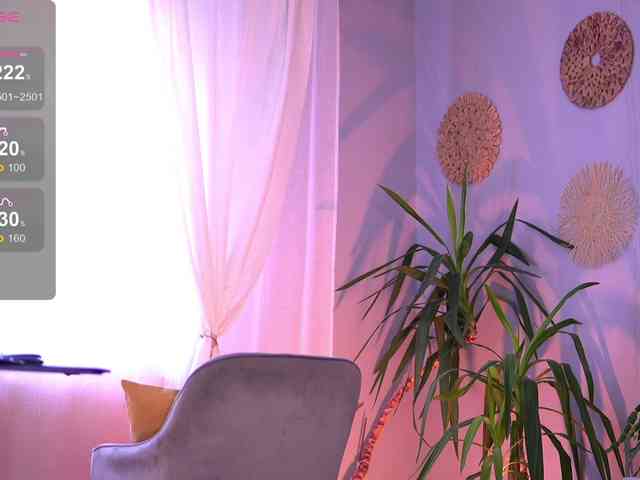 PureEllie webcam
