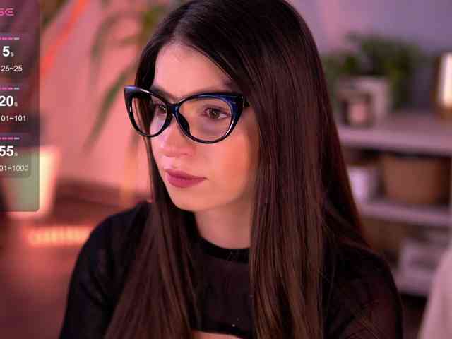 PureEllie webcam