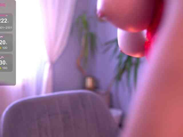 PureEllie webcam