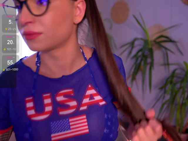 PureEllie webcam