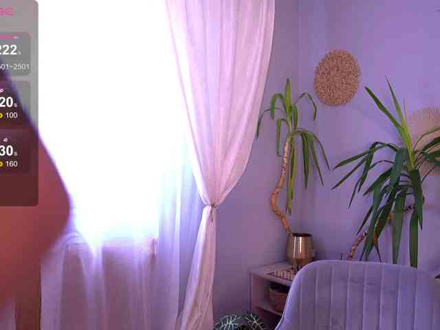 PureEllie webcam