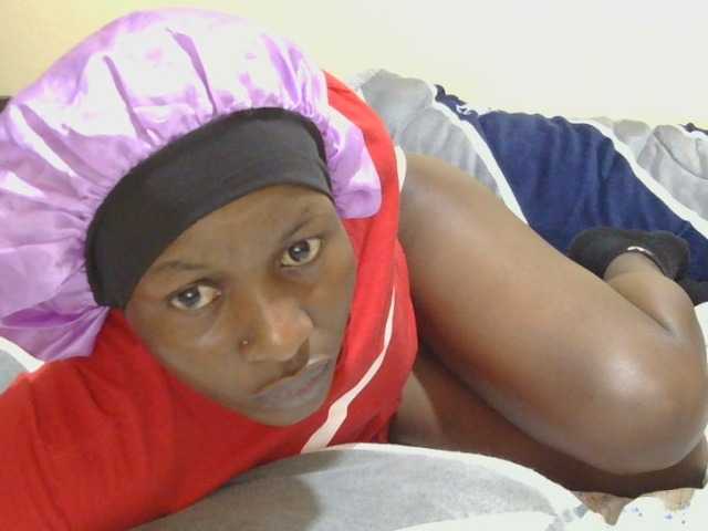 Naughtygirl3 live cam on BongaCams
