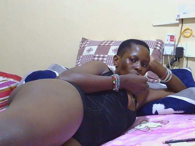 Naughtygirl3 live cam on BongaCams