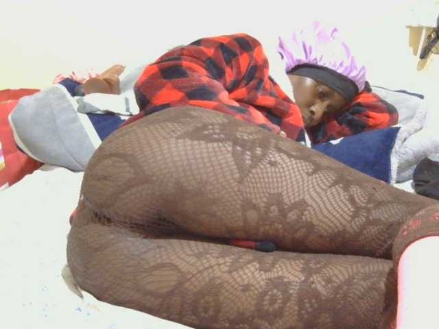 Naughtygirl3 live cam on BongaCams