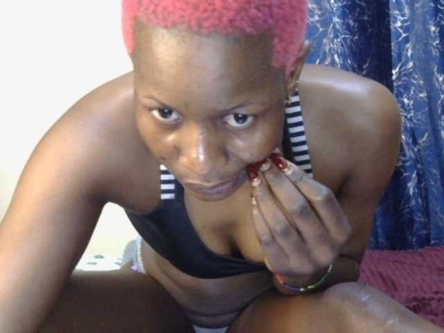 Naughtygirl3 live cam on BongaCams