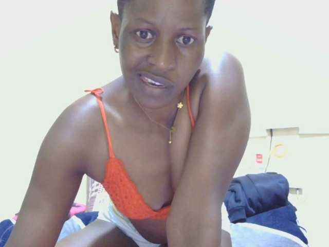 Naughtygirl3 live cam on BongaCams