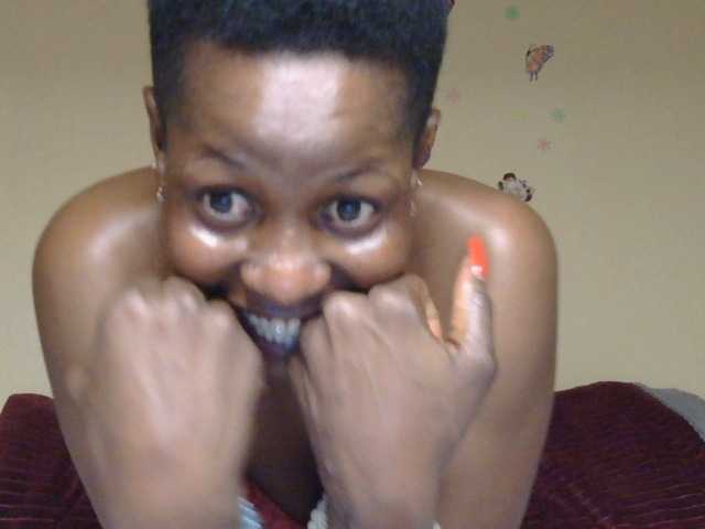 Naughtygirl3 live cam on BongaCams