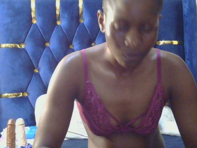 Naughtygirl3 live cam on BongaCams