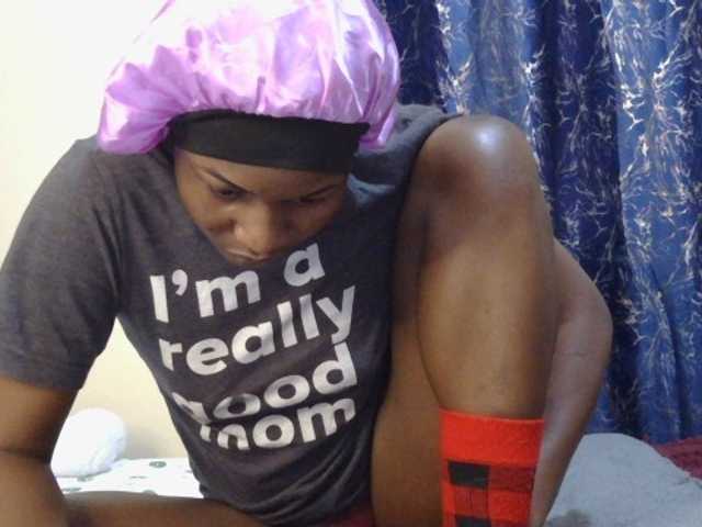 Naughtygirl3 live cam preview