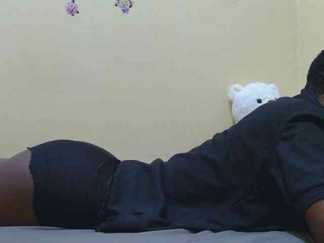 Naughtygirl3 webcam