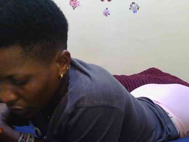 Naughtygirl3 webcam