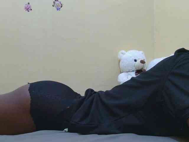 Naughtygirl3 webcam