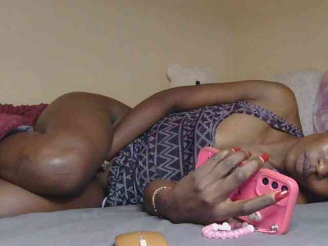 Naughtygirl3 webcam