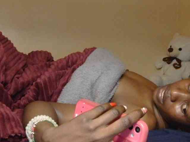 Naughtygirl3 webcam